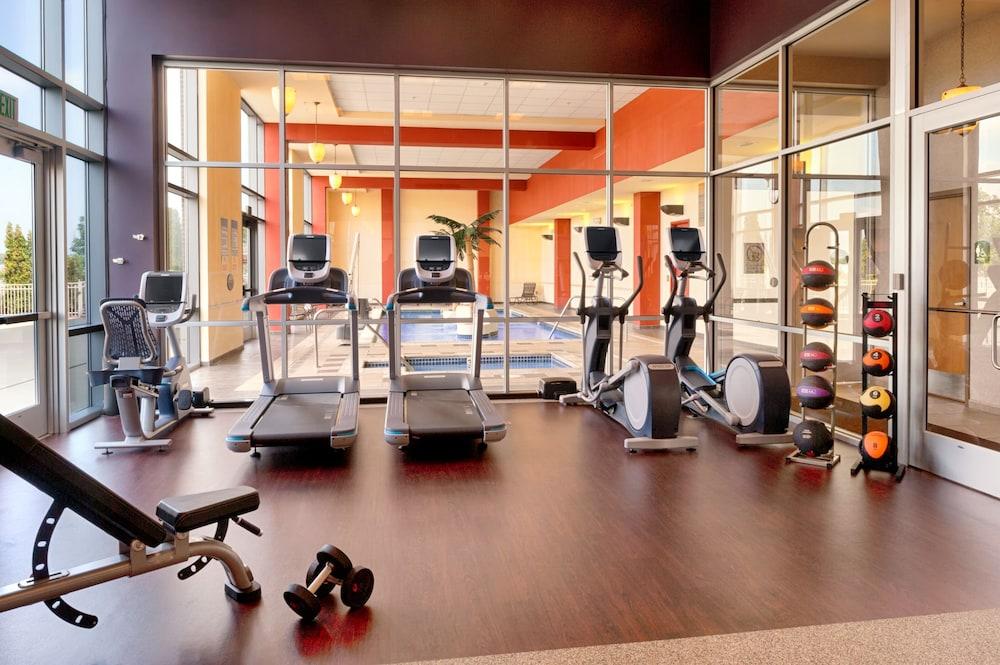 Doubletree By Hilton Bay City - Riverfront Екстер'єр фото