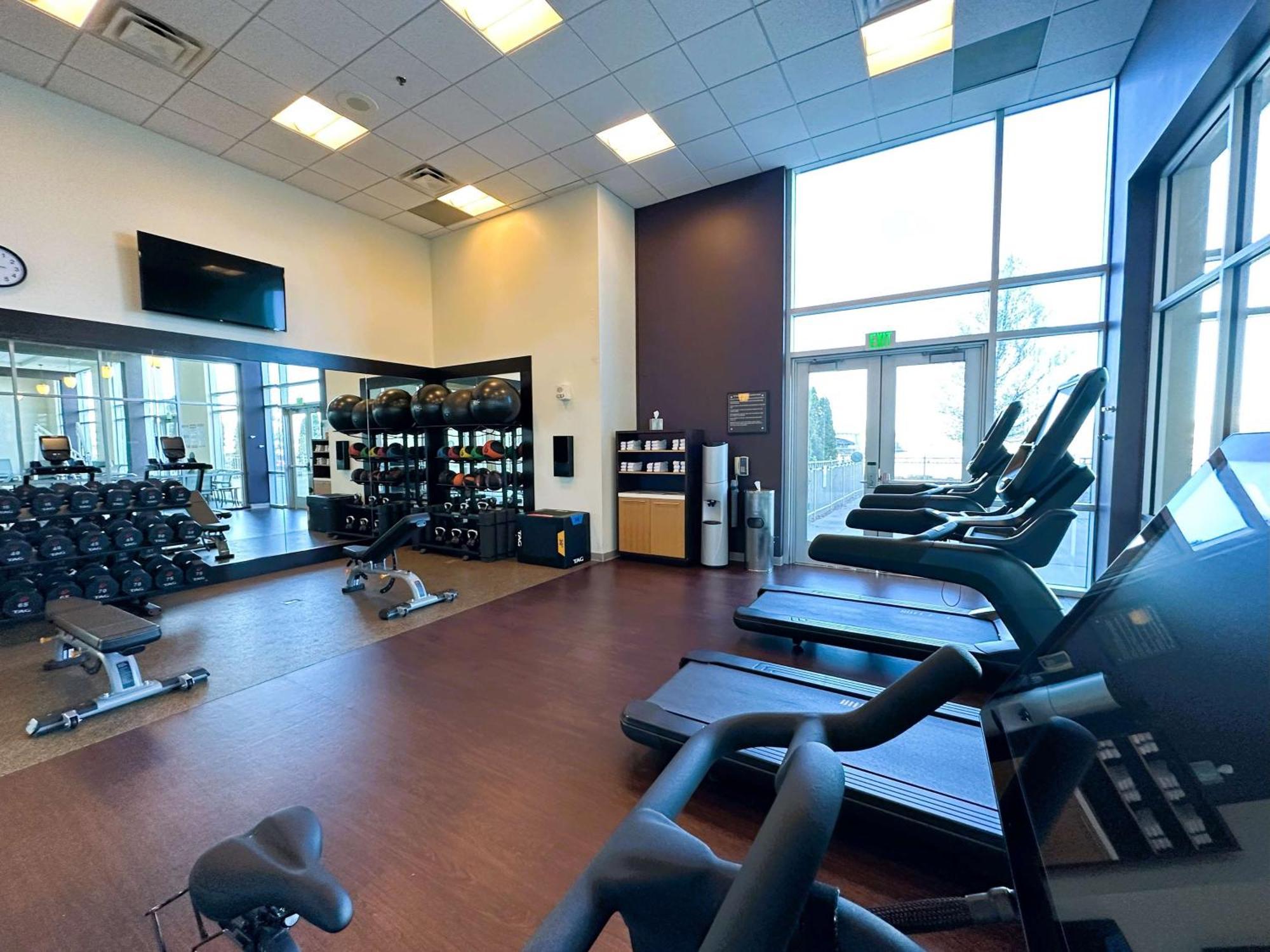 Doubletree By Hilton Bay City - Riverfront Екстер'єр фото